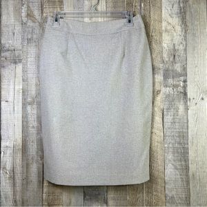 Rafaella Petite Size 6 Tan Lined Skirt with a Front 10” Split and Side Z…